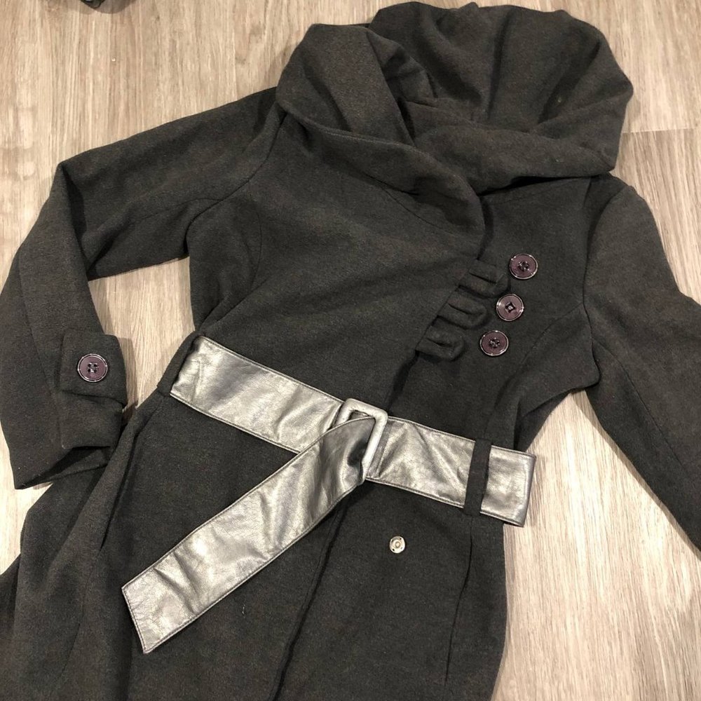Trench Coat - Picture 10 of 11